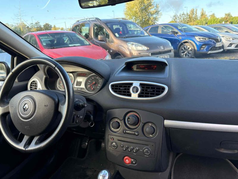 RENAULT Clio III 5 Portes 1.5 dCi 86 cv