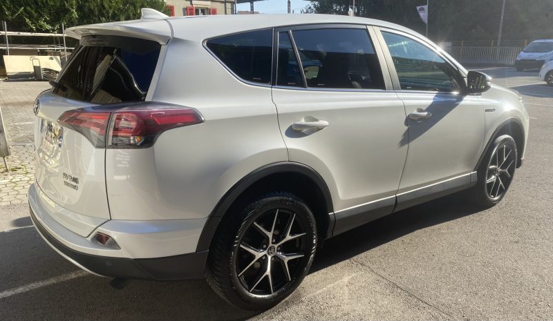 TOYOTA RAV4 TSS AWD  2017 197ch Design