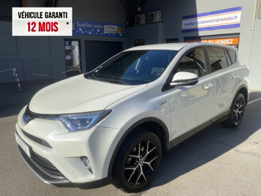 TOYOTA RAV4 TSS AWD  2017 197ch Design