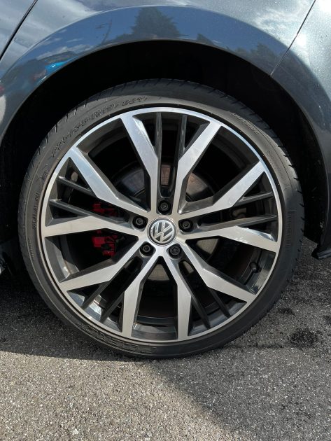 VOLKSWAGEN GOLF 7 GTI Performance 2.0 TSI 230CV DSG / Carnet VW / Révisée / CT Ok