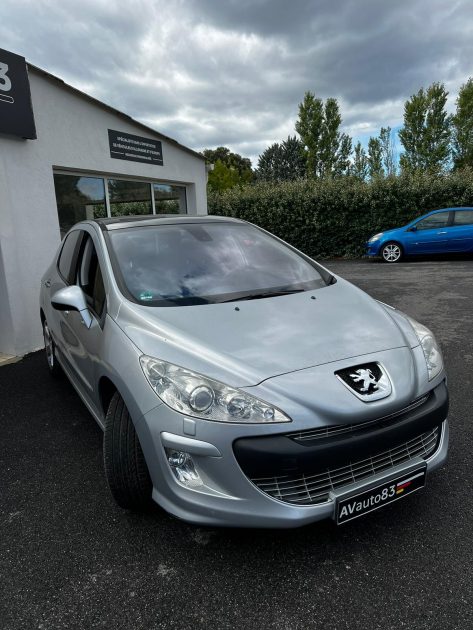 PEUGEOT  308 Féline 1.6THP 150CV / Moteur à chaine / Toit Panoramique 