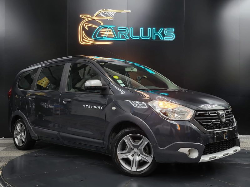 DACIA LODGY 1.5 BluedCi 115cv Stepway BVM6 7 Places