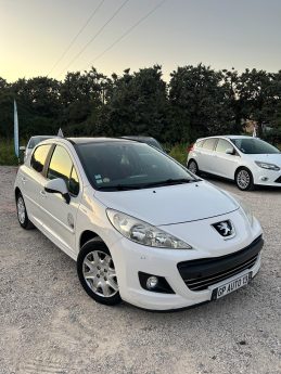 PEUGEOT 207 2011