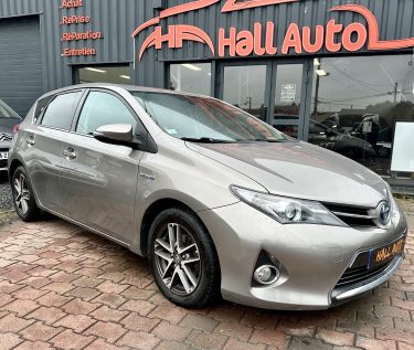 TOYOTA AURIS 1.8L VVT-I HSD 16V 99CV BOITE AUTO *DYNAMIC* / REVISEE_GARANTIE