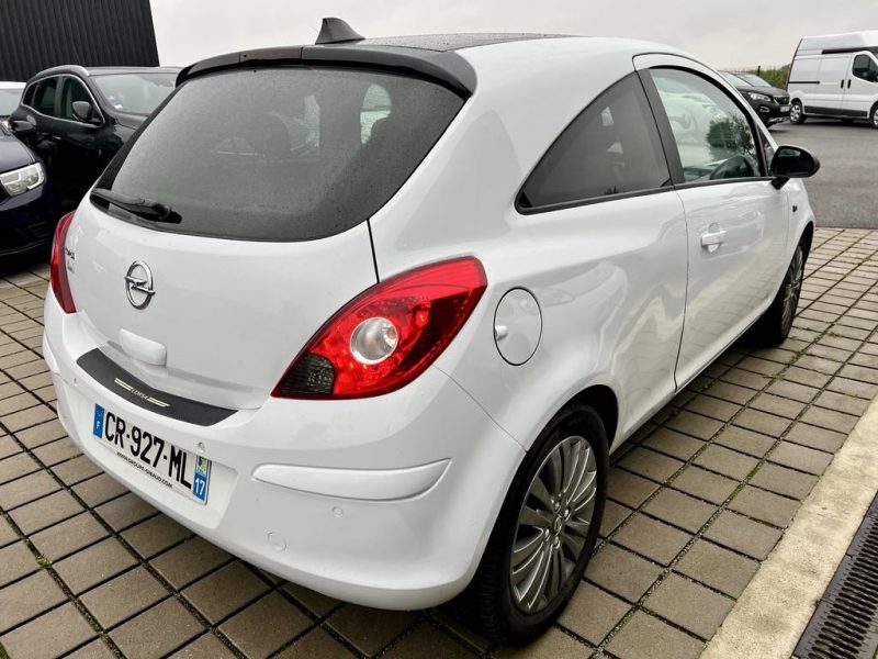 OPEL CORSA D 1.2 86 CH FULL OPTION