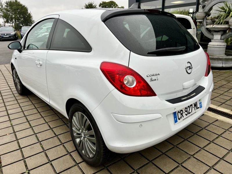 OPEL CORSA D 1.2 86 CH FULL OPTION