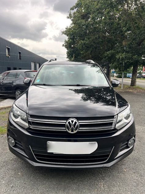 VOLKSWAGEN TIGUAN 2011