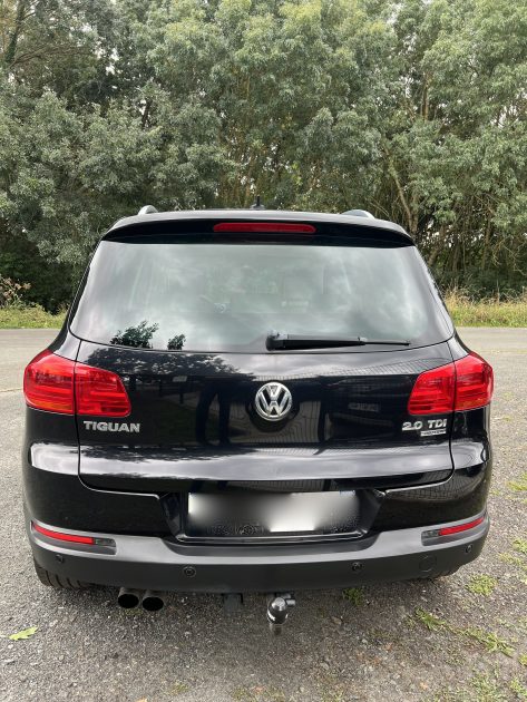 VOLKSWAGEN TIGUAN 2011