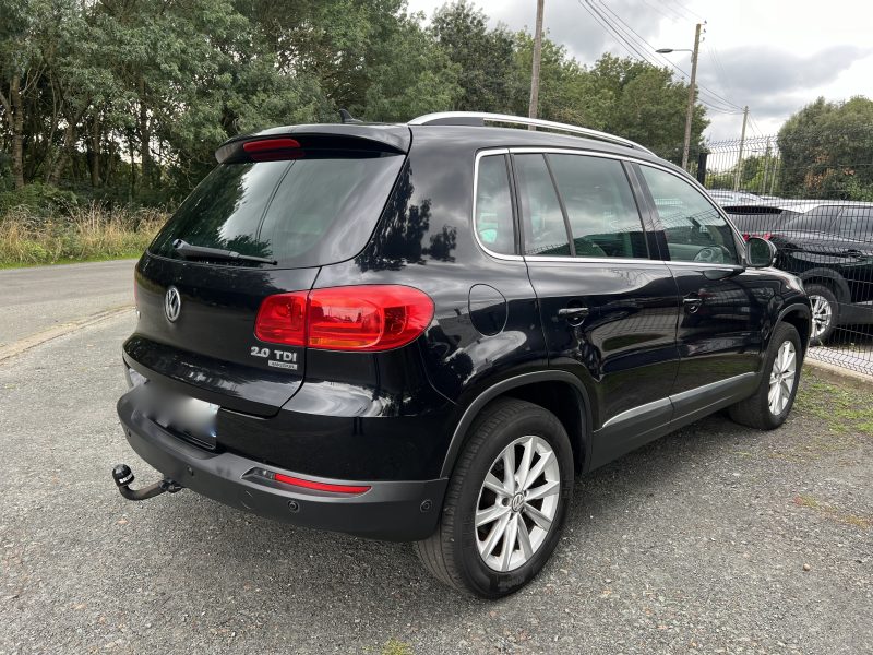 VOLKSWAGEN TIGUAN 2011