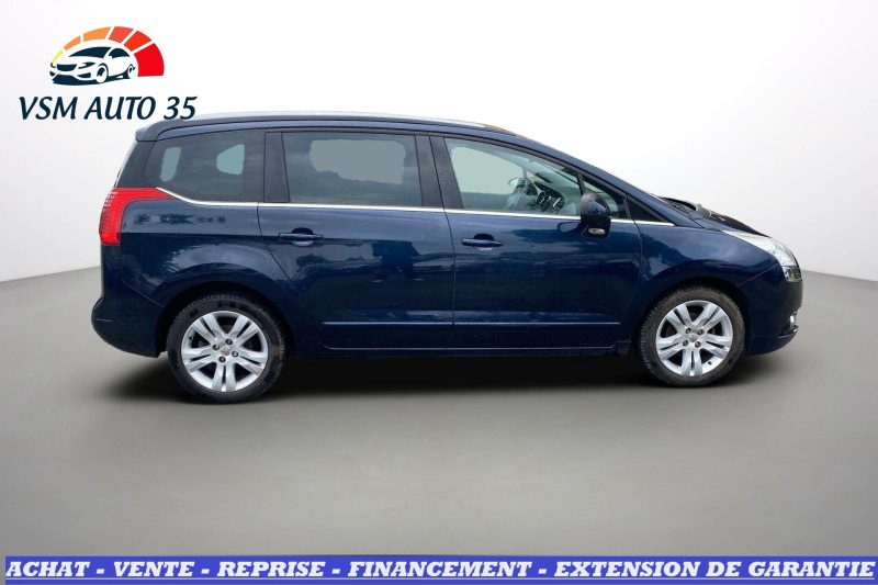 PEUGEOT 5008 1.6 HDi 112 Premium Pack BVM6 5pl