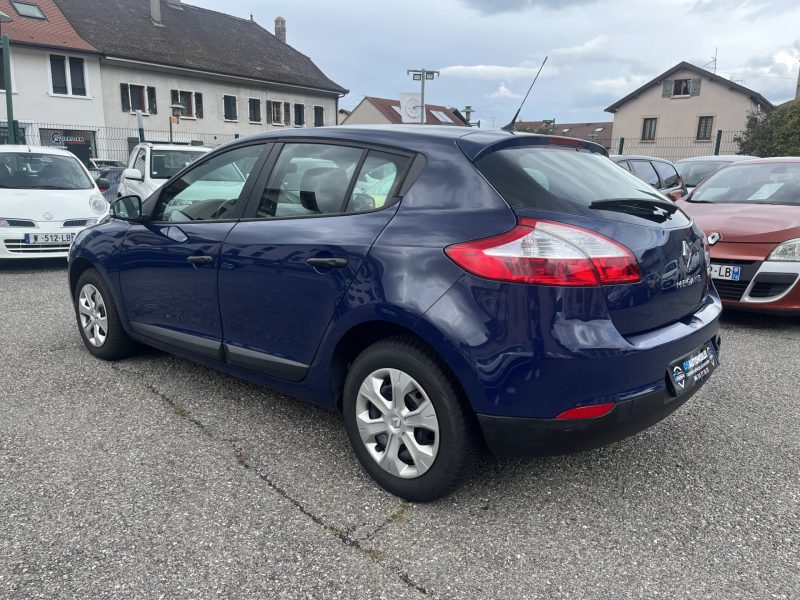 RENAULT MEGANE III 1.6i 100CV DYNAMIQUE