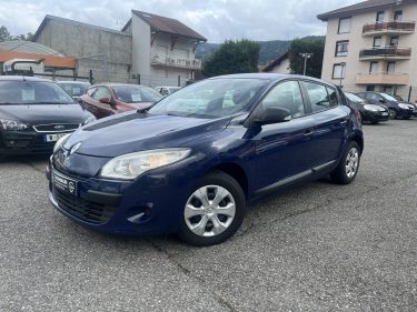 RENAULT MEGANE III 1.6i 100CV DYNAMIQUE