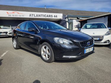 VOLVO V40 2014