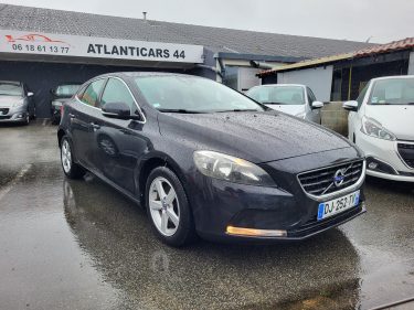 VOLVO V40 2014