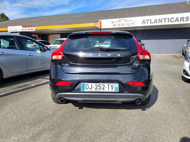 VOLVO V40 2014