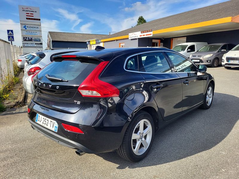 VOLVO V40 2014