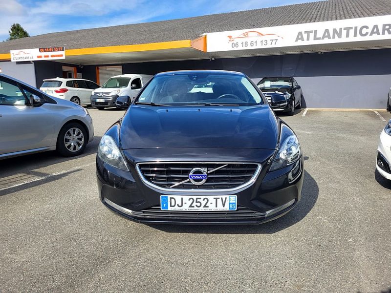 VOLVO V40 2014