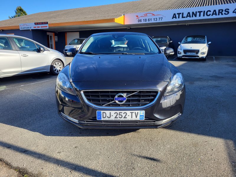 VOLVO V40 2014