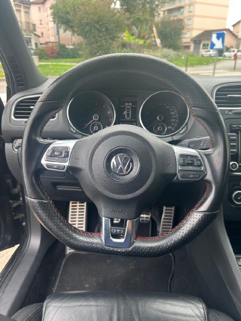 VOLKSWAGEN GOLF 2012