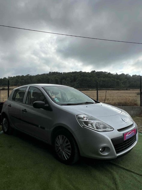 RENAULT CLIO 2010