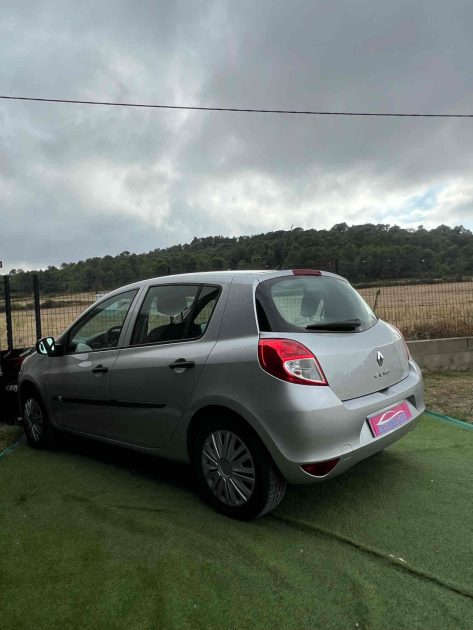 RENAULT CLIO 2010