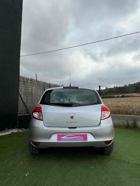 RENAULT CLIO 2010