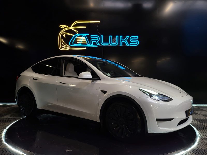 TESLA MODEL Y 2023 STANDARD PROPULSION 1er MAIN