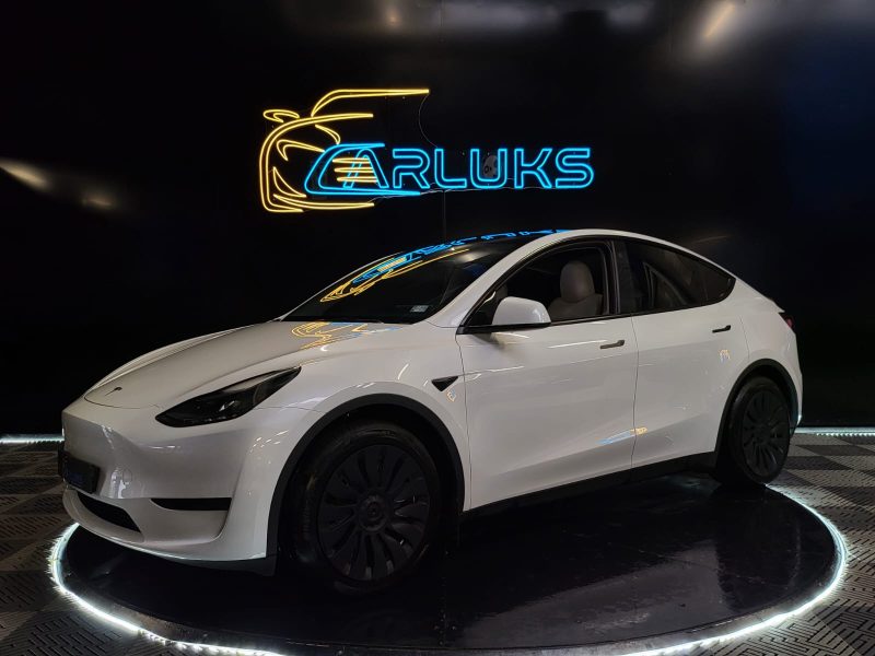 TESLA MODEL Y 2023 STANDARD PROPULSION 1er MAIN