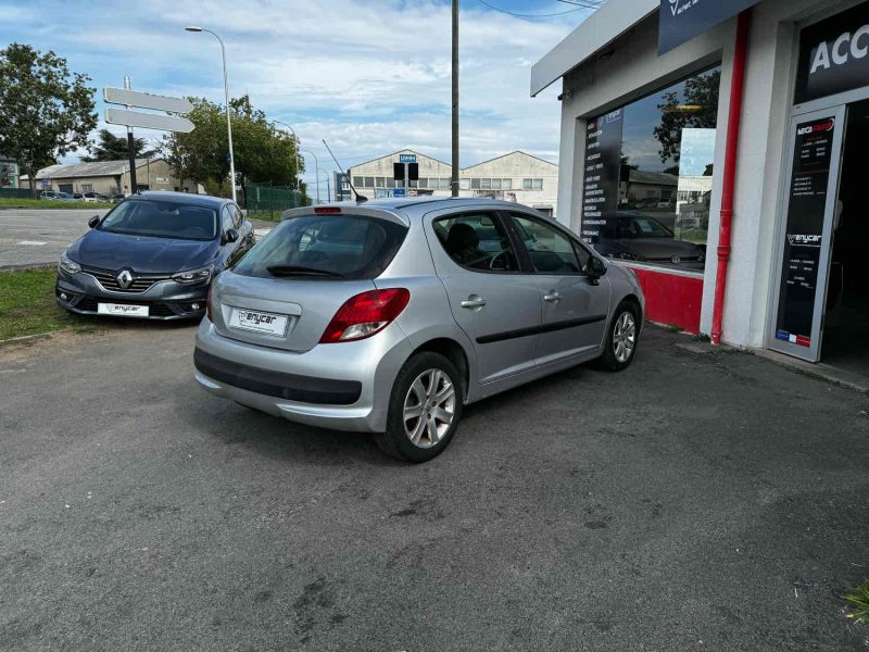 PEUGEOT 207 1.4 HDI 70CH PREMIUM GARANTIE 3MOIS