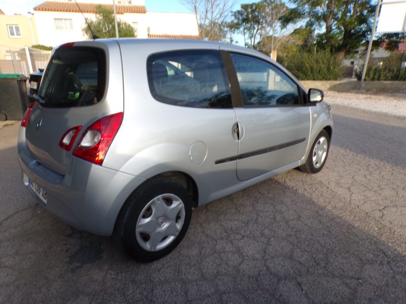 RENAULT TWINGO II 2014