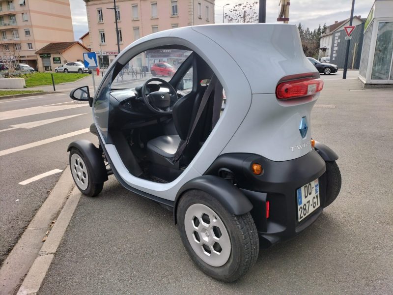 RENAULT TWIZY 45 2015