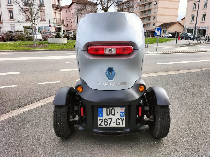 RENAULT TWIZY 45 2015