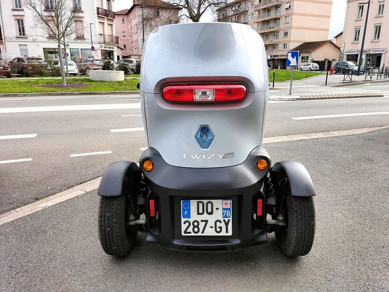 RENAULT TWIZY 45 2015