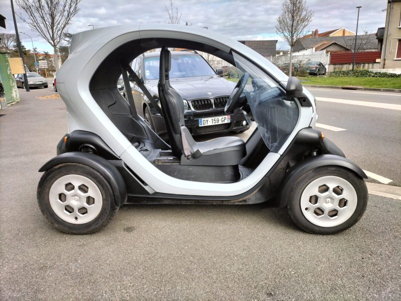 RENAULT TWIZY 45 2015