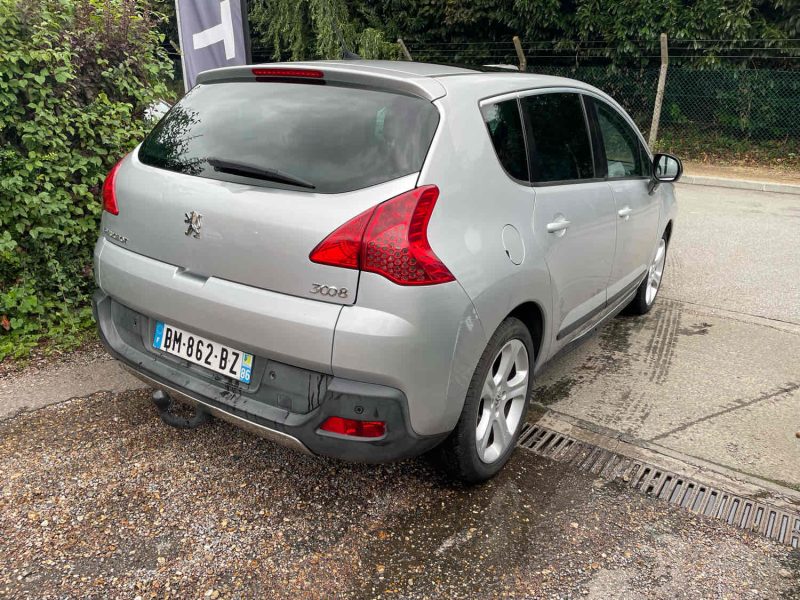 PEUGEOT 3008 I 2.0HDI 150CV