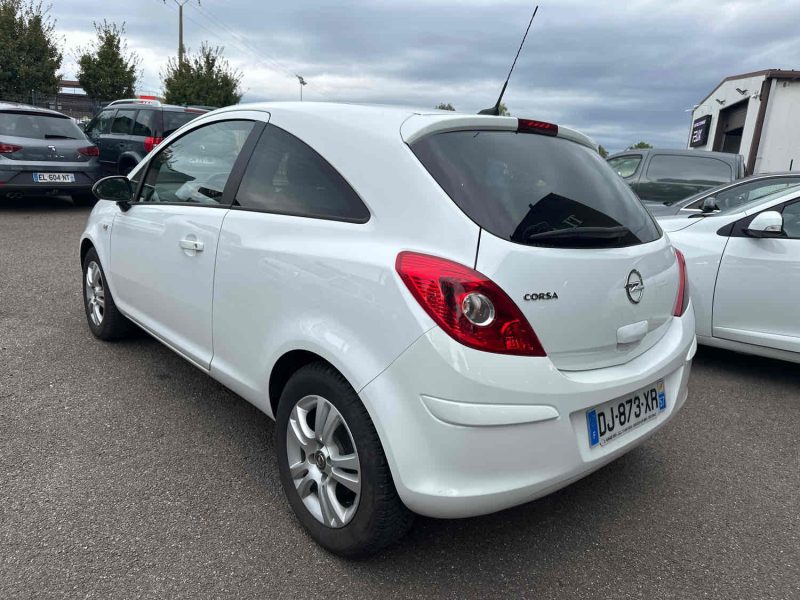 OPEL CORSA D 2014