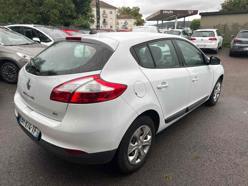 RENAULT MEGANE III 2011