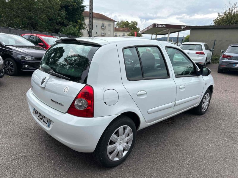 RENAULT CLIO 2010