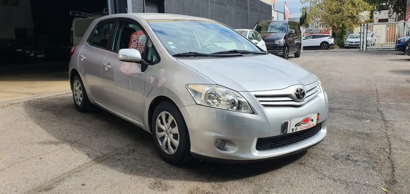 TOYOTA Auris 1.4 D-4D 90CH 5cv, *Idéale jeune conducteur*, *GPS*,