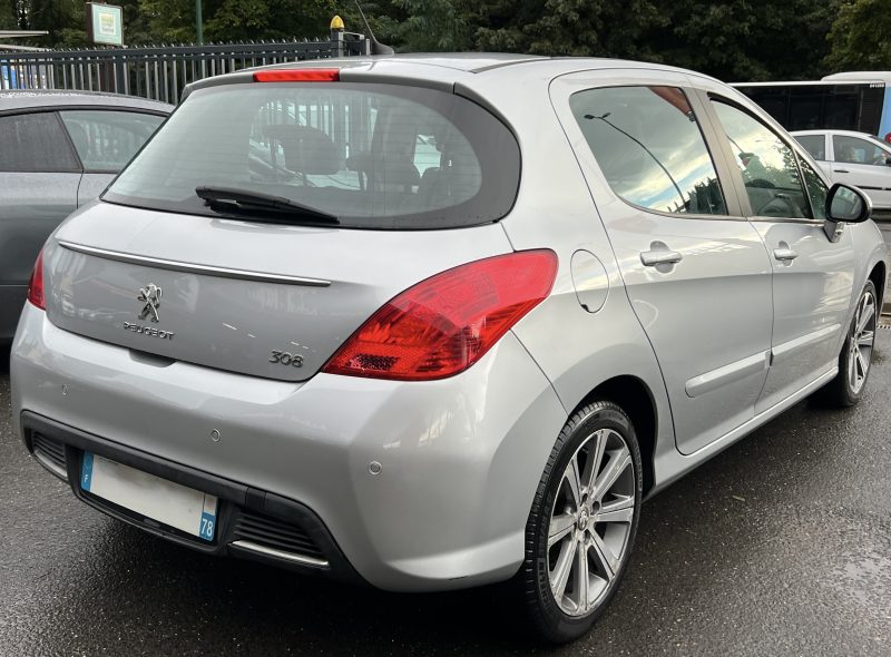 PEUGEOT 308 PHASE 2 FELINE 1.6 TURBO 156 GPS BLUETOOTH TOIT PANORAMIQUE CRIT AIR 1 - GARANTIE 1 AN