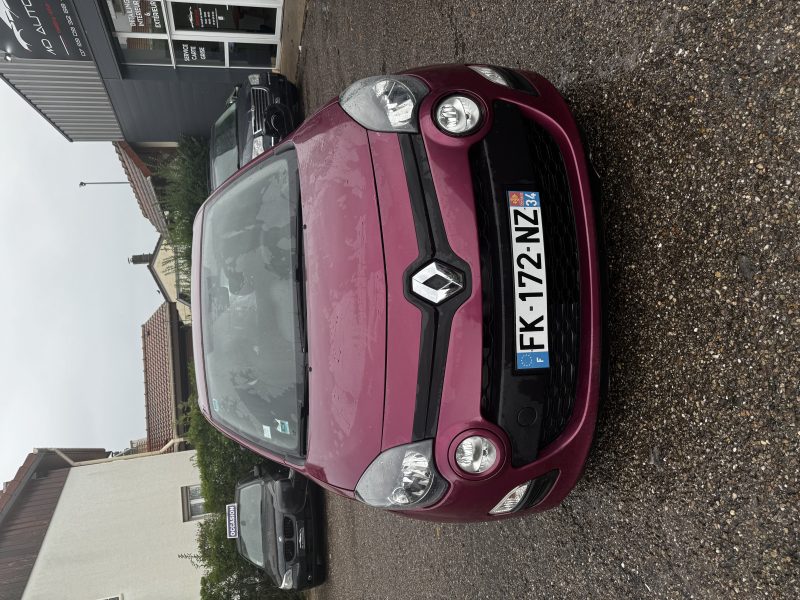 RENAULT TWINGO II 2013