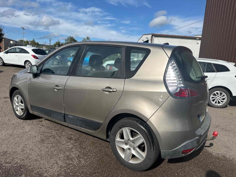 RENAULT SCENIC III 2012