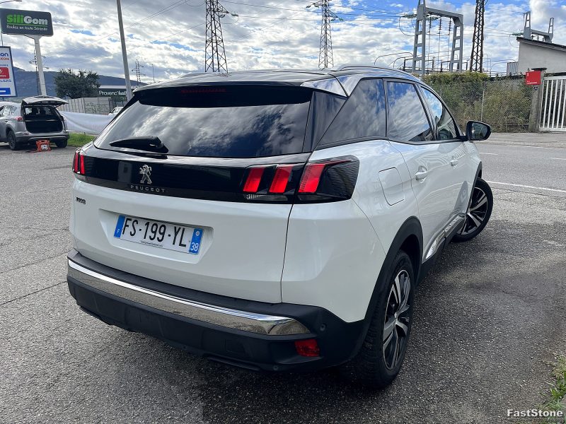 PEUGEOT 3008 2020