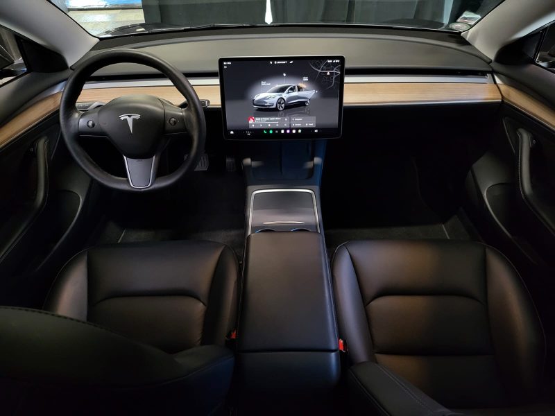 TESLA MODEL 3 STANDARD RANGE PLUS 283 CV PROPULSION