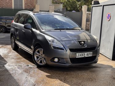 PEUGEOT 5008 2.0 HDI 7 places