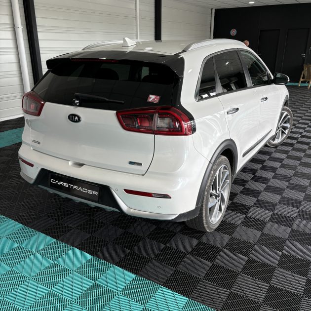 KIA NIRO 1.6 GDI PLUG-IN HYBRID PREMIUM DCT6 