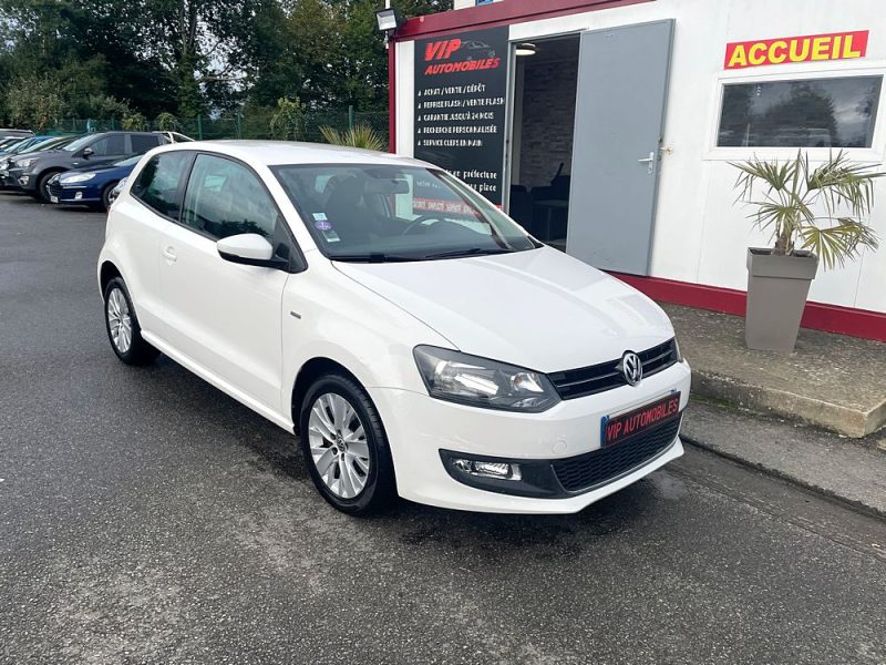 VOLKSWAGEN POLO 2013