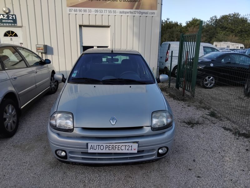 RENAULT CLIO II 1998