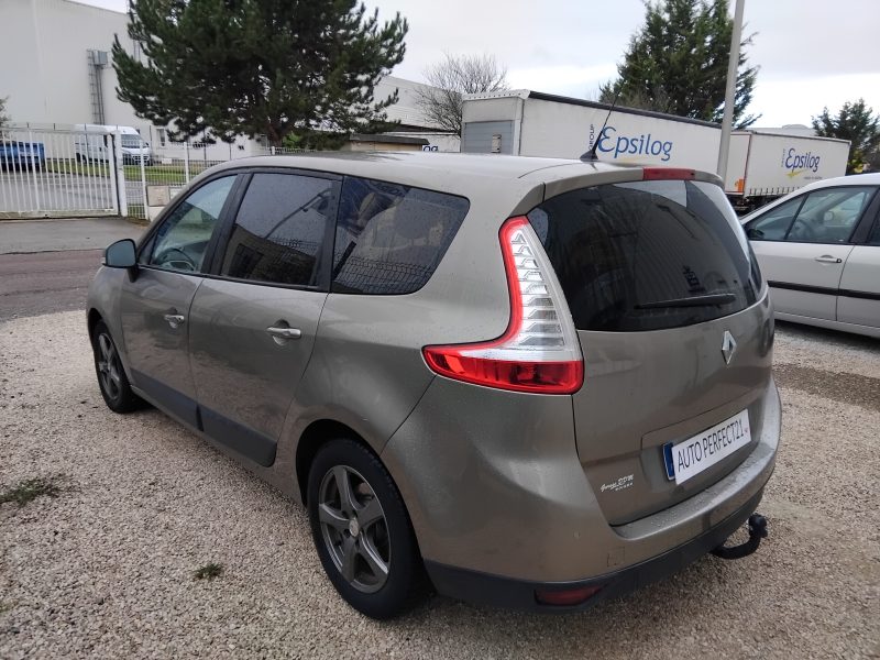 RENAULT MEGANE SCENIC 2010