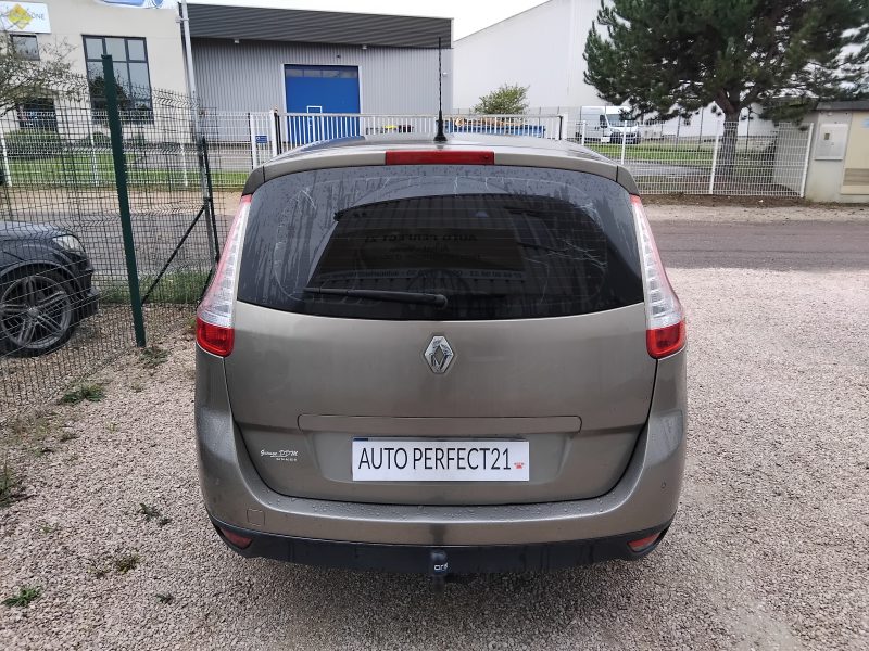 RENAULT MEGANE SCENIC 2010